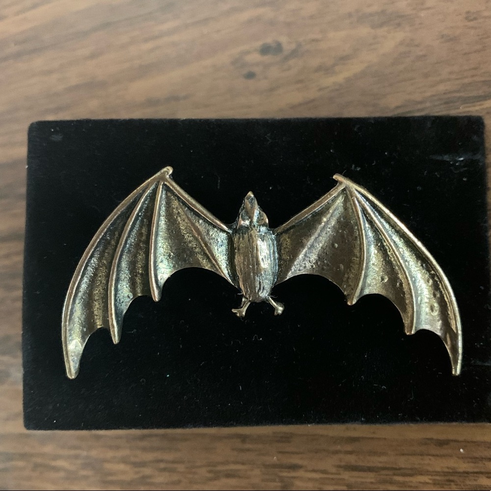 Bat cuff earring